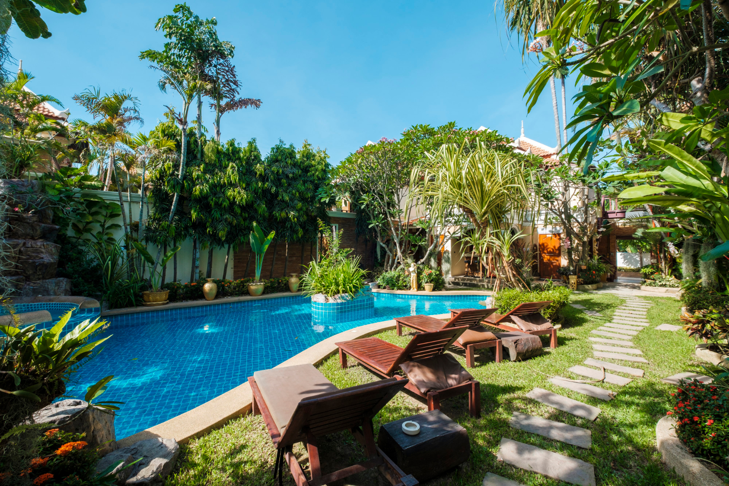 Surround Your Pool with a Beautiful and Lush Garden